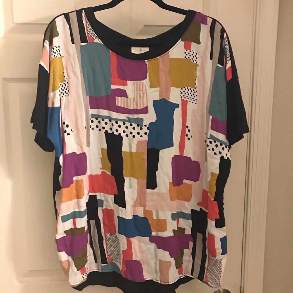 Anthro Flowy top